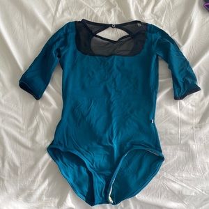 Size L half sleeve Cynthia Yumiko leotard